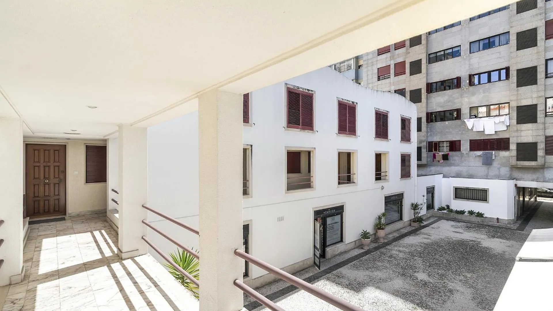 Whome Campo De Ourique 1Br Duplex With Ac Lisbon Apartment